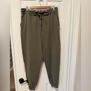 lululemon athletica Women’s Joggers in Olive